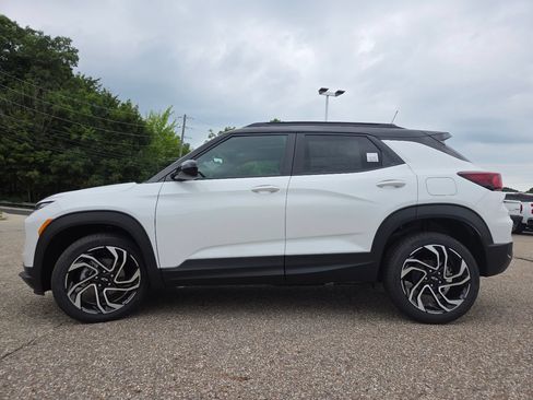 New 2026 Chevrolet TrailBlazer RS w/ Convenience Package AWD/4WD image 17
