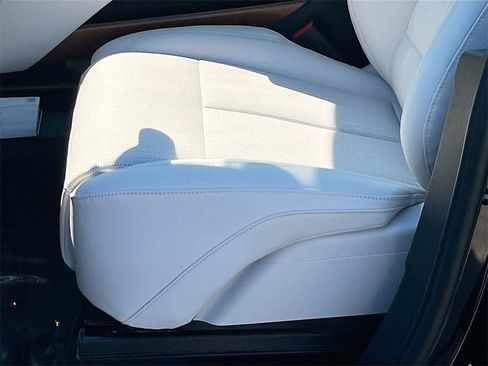 New 2026 Cadillac Vistiq Luxury image 19