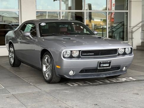 Used 2014 Dodge Challenger SXT Plus image 6