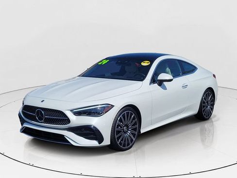 Used 2024 Mercedes-Benz CLE 300 4MATIC Coupe image 29