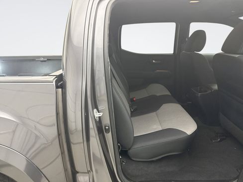 Used 2023 Toyota Tacoma TRD Sport image 18