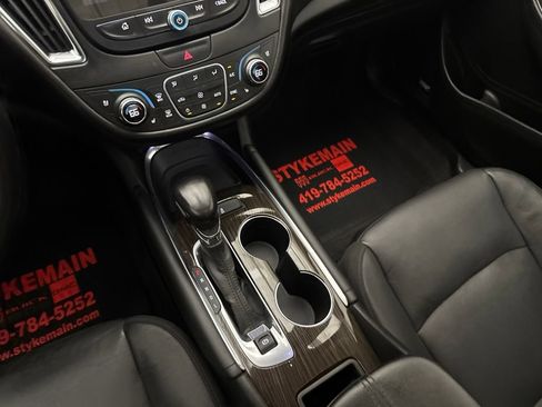 Used 2022 Chevrolet Malibu Premier FWD image 15