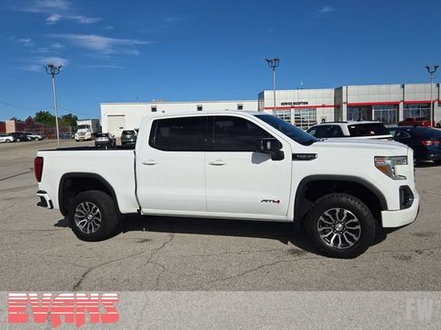 Used 2021 GMC Sierra 1500 AT4 w/ AT4 Value Package AWD/4WD image 2