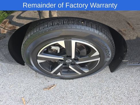 Used 2024 Nissan Sentra SV FWD image 2