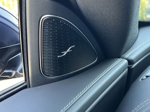 Used 2025 Mercedes-Benz E 53 AMG e 4MATIC Sedan image 30