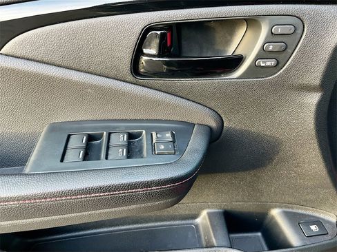 Used 2025 Honda Passport Black Edition image 18