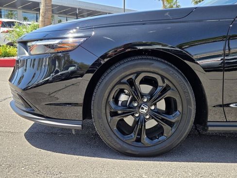 Used 2025 Honda Accord SE image 12