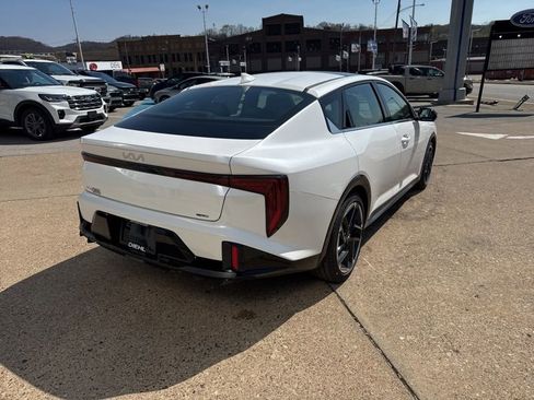New 2026 Kia K4 GT-Line FWD image 7