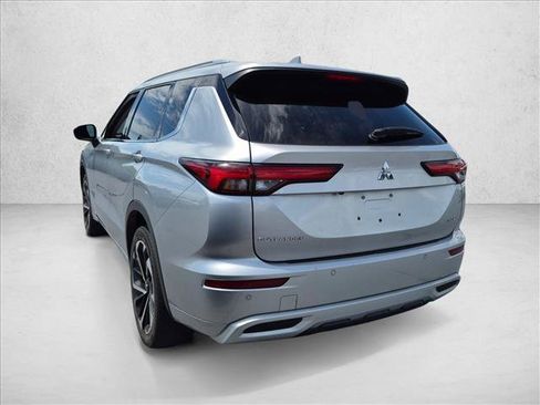 Used 2023 Mitsubishi Outlander SEL FWD image 7
