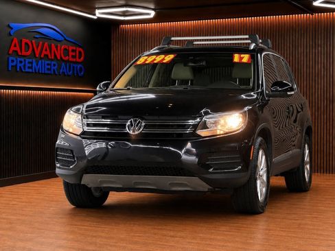 Used 2017 Volkswagen Tiguan Wolfsburg Edition FWD image 1