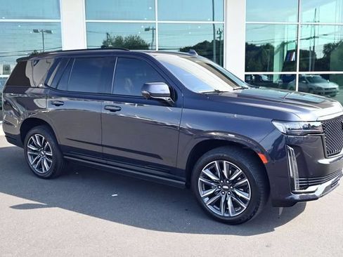 Used 2022 Cadillac Escalade Sport w/ Touring Package AWD/4WD image 7