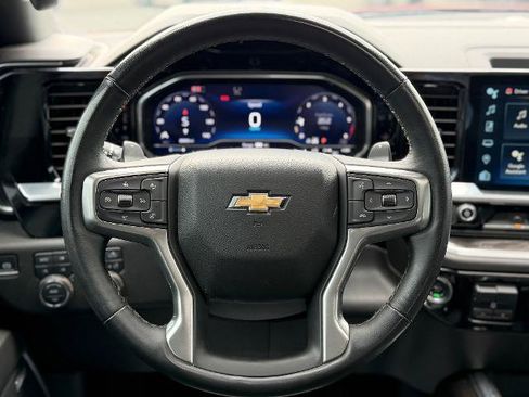 Used 2024 Chevrolet Silverado 1500 LTZ w/ LTZ Premium Package AWD/4WD image 8
