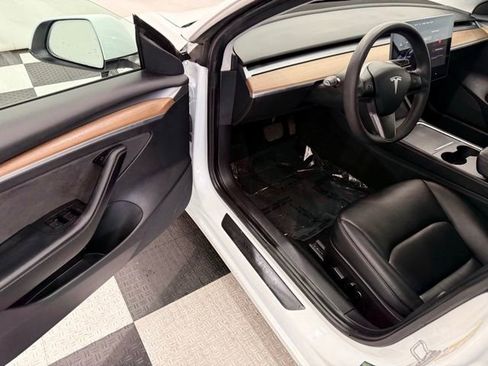 Used 2021 Tesla Model 3 Standard Range Plus RWD image 30