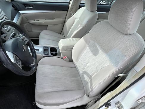 Used 2014 Subaru Legacy 2.5i Premium AWD/4WD image 13