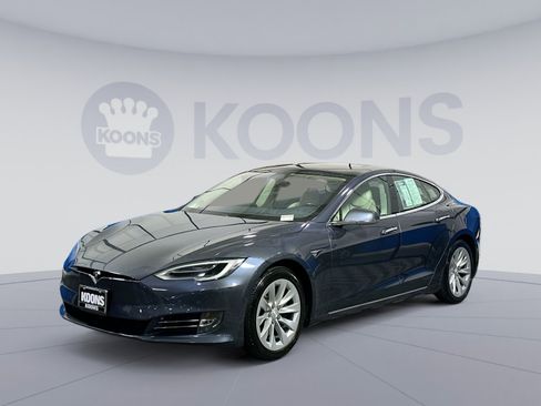 Used 2019 Tesla Model S Long Range image 1