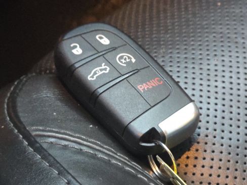 Used 2018 Dodge Challenger GT image 31