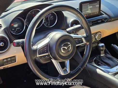 Used 2020 MAZDA MX-5 Miata Grand Touring RWD image 22