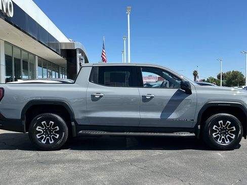 New 2026 GMC Sierra EV Elevation image 4