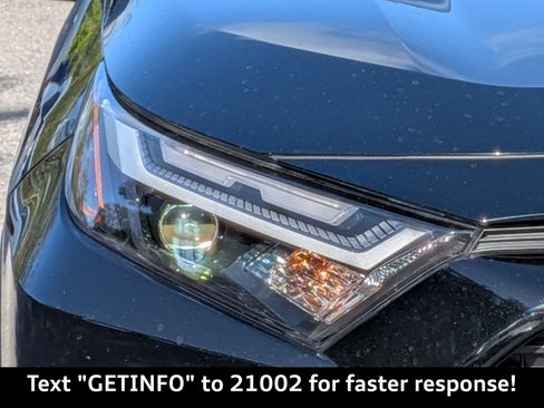 Used 2025 Toyota RAV4 XLE w/ Convenience Package image 11