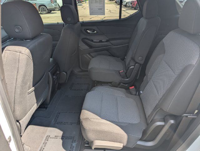 Used 2023 Chevrolet Traverse LT FWD image 15