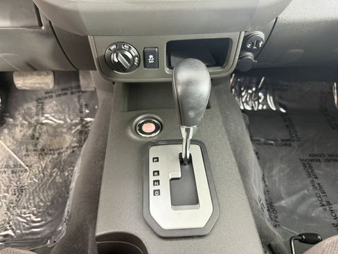 Used 2020 Nissan Frontier S image 20