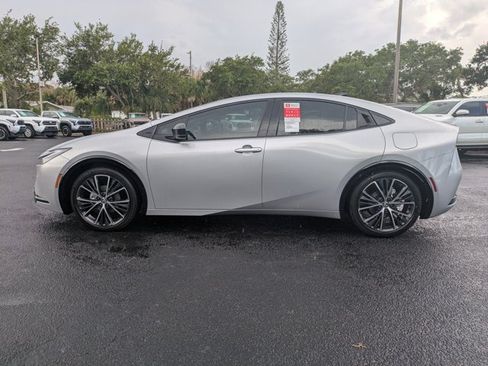 New 2024 Toyota Corolla LE FWD image 7