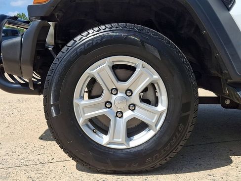 Used 2020 Jeep Wrangler Unlimited Sport S AWD/4WD image 8
