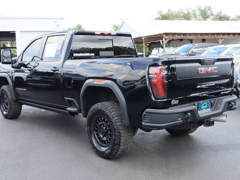 Certified 2025 GMC Sierra 2500 AT4X w/ AT4X AEV Edition AWD/4WD image 7
