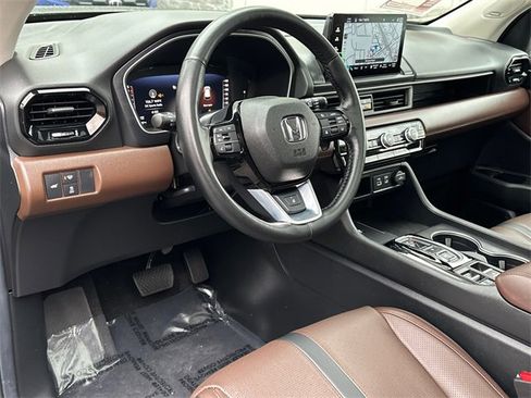 Used 2025 Honda Pilot Elite image 20