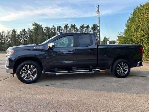 Used 2024 Chevrolet Silverado 1500 LT AWD/4WD image 4