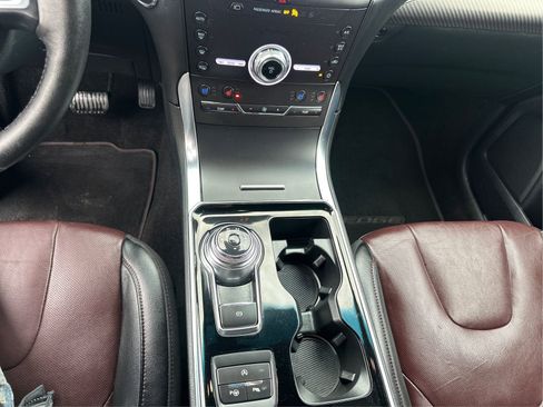 Used 2020 Ford Edge Titanium w/ Equipment Group 301A image 17