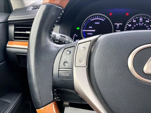 Used 2013 Lexus ES 300h image 23