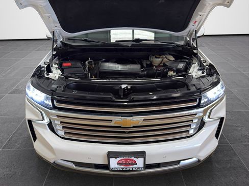 Used 2021 Chevrolet Suburban High Country AWD/4WD image 9