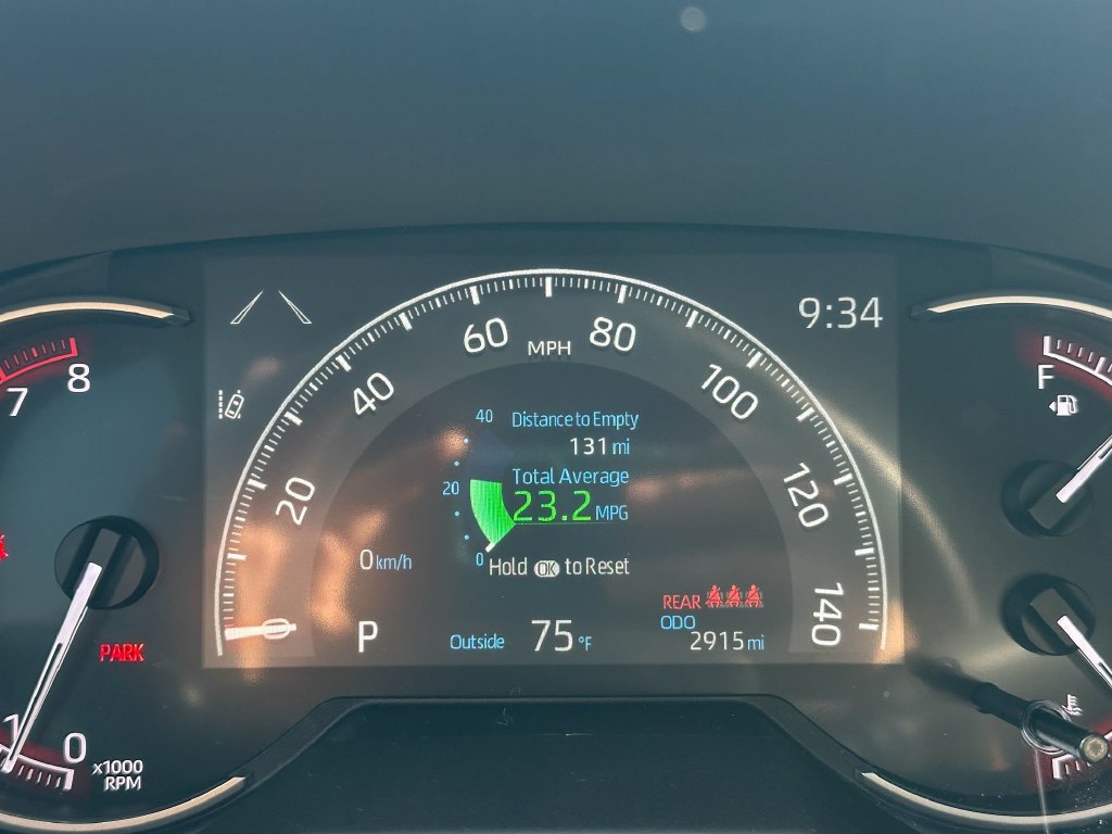 Used 2024 Toyota RAV4 LE FWD image 26