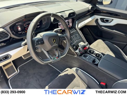 Used 2023 Lamborghini Urus S image 22