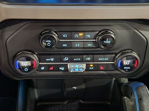 Used 2024 Ford Bronco Wildtrak AWD/4WD image 39