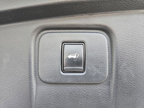 Used 2020 Nissan Murano SL w/ Moonroof Package AWD/4WD image 10