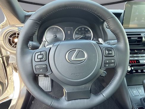 Used 2025 Lexus IS 350 F Sport RWD image 21