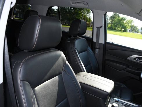 Used 2019 Chevrolet Traverse LT w/ LT Premium Package AWD/4WD image 28