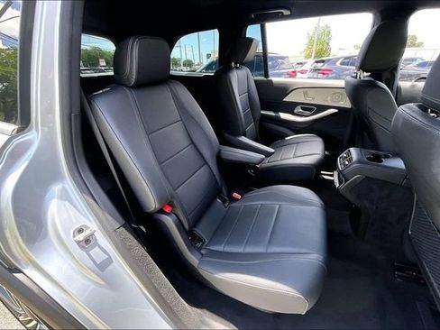Used 2025 Mercedes-Benz GLS 450 4MATIC image 20