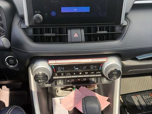 Used 2025 Toyota RAV4 XLE w/ Convenience Package AWD/4WD image 11