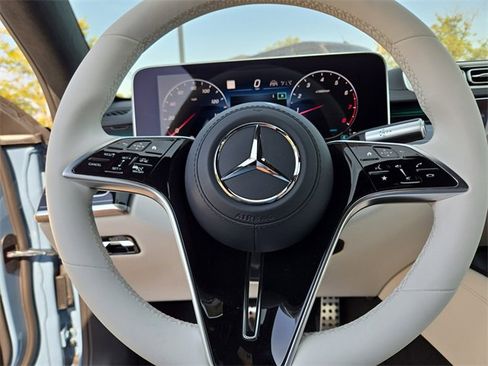 New 2025 Mercedes-Benz S 580 4MATIC Sedan image 18