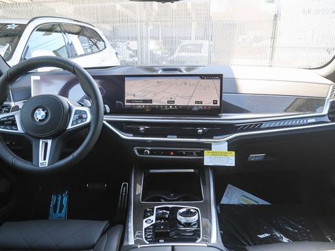 New 2026 BMW X5 M60i w/ Executive Package AWD/4WD image 9