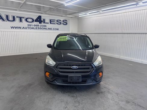 Used 2017 Ford Escape S image 2