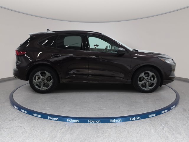 Used 2023 Ford Escape ST-Line w/ Tech Pack #1 FWD image 5