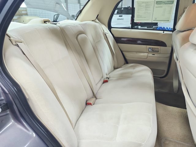 Used 2007 Mercury Grand Marquis GS RWD image 39