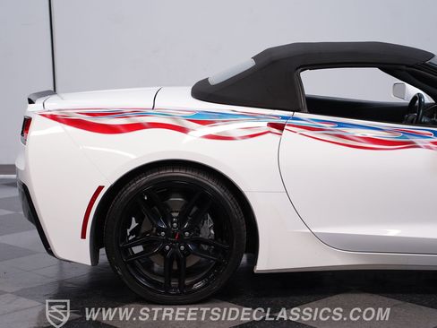 Used 2018 Chevrolet Corvette Stingray Convertible w/ 1LT RWD image 24
