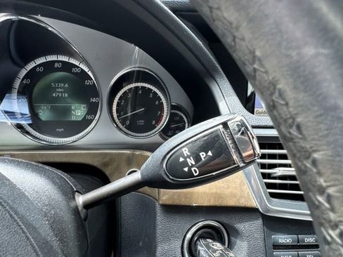 Used 2010 Mercedes-Benz E 350 Sedan image 12