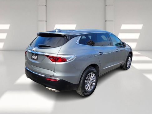 Used 2024 Buick Enclave Premium image 6
