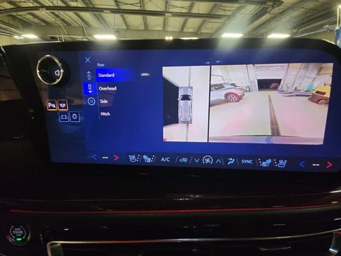 Certified 2026 Chevrolet Traverse RS w/ LPO, Floor Liner Package AWD/4WD image 20
